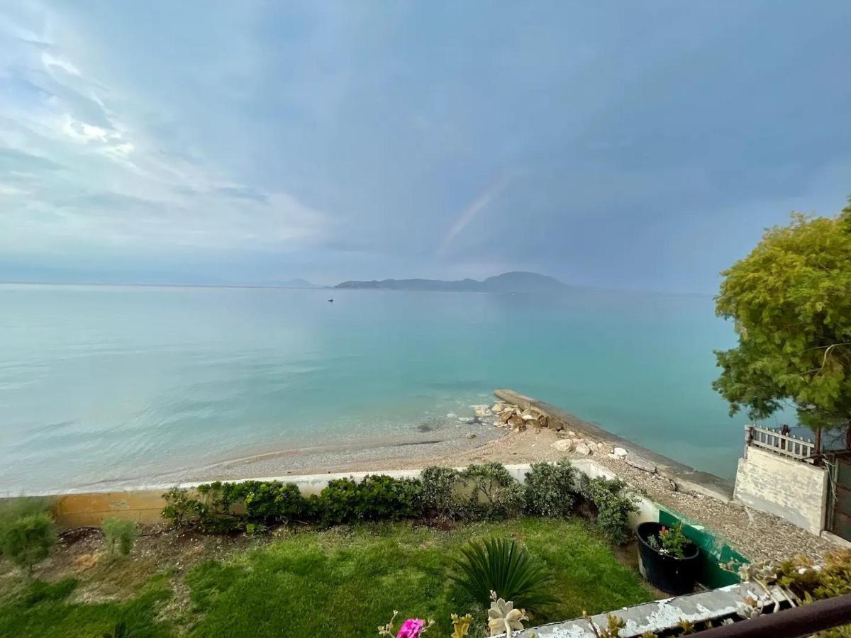 Stunning Beachfront Apartment Stratos Nerantza Екстер'єр фото