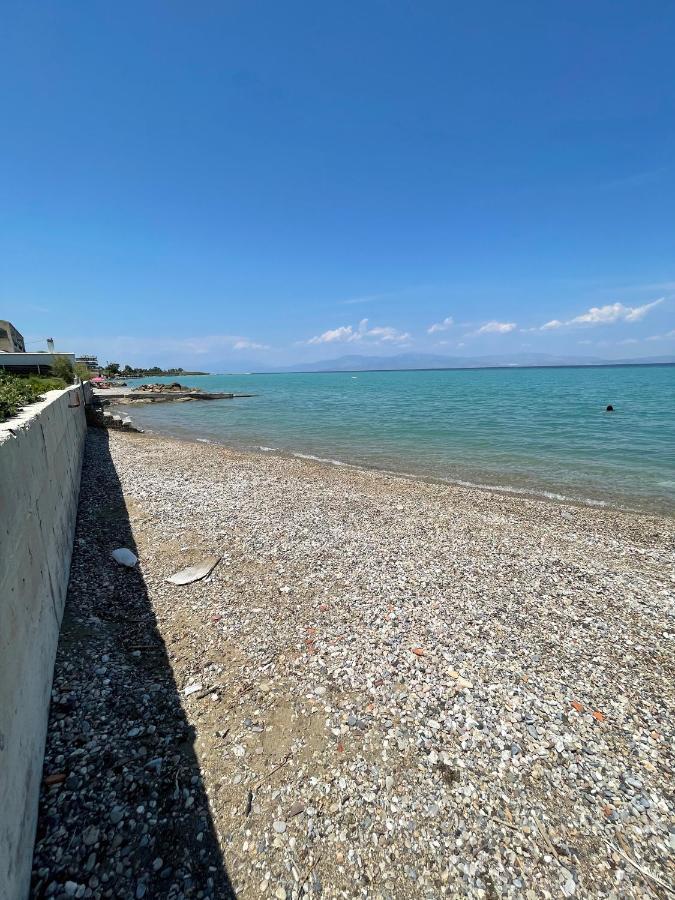 Stunning Beachfront Apartment Stratos Nerantza Екстер'єр фото